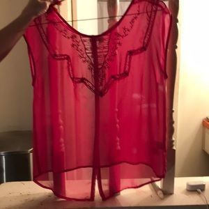 Ladies sleeveless top